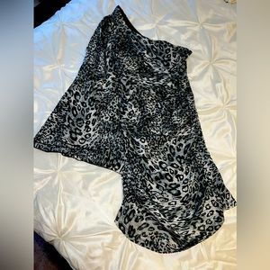 Gray & Black leopard print one shoulder dress! Very classy!